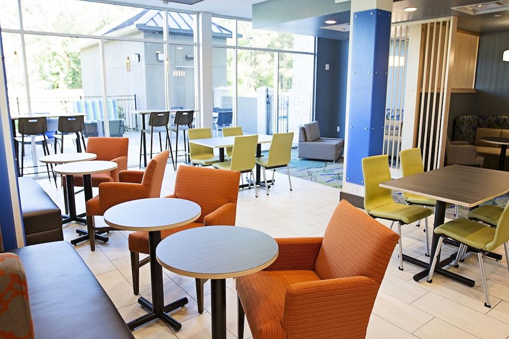 Holiday Inn Express & Suites Greenwood Mall By Ihg Ngoại thất bức ảnh