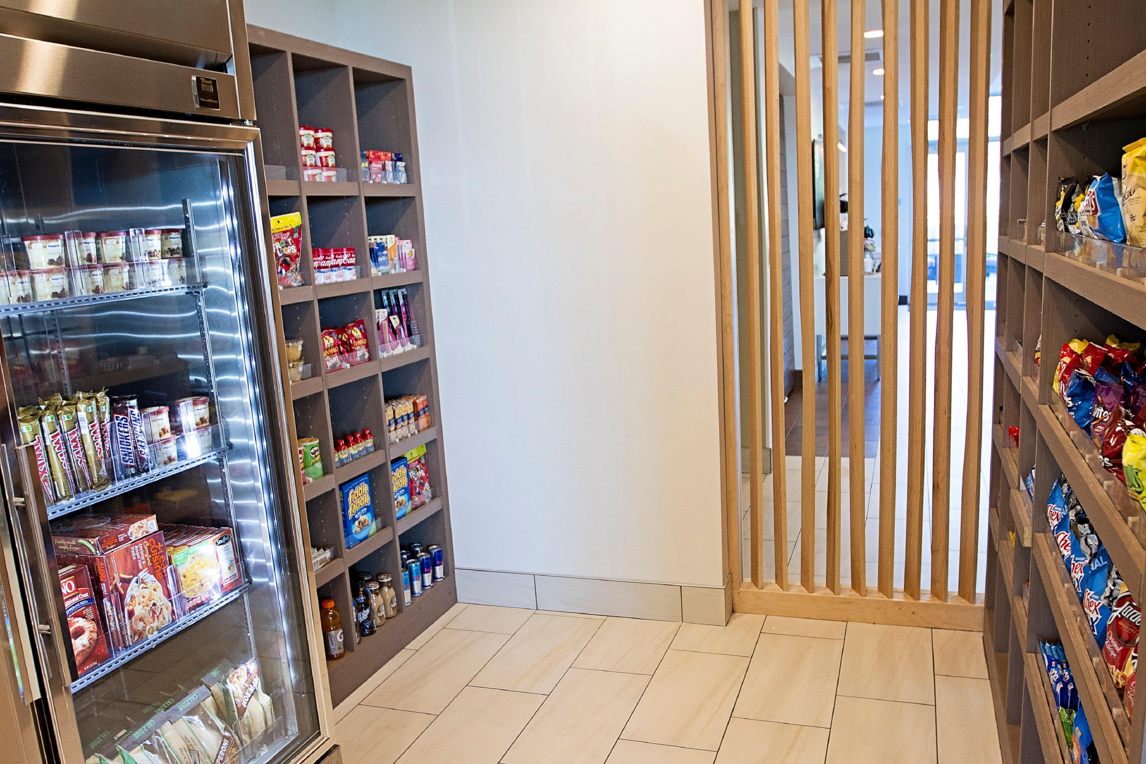 Holiday Inn Express & Suites Greenwood Mall By Ihg Ngoại thất bức ảnh