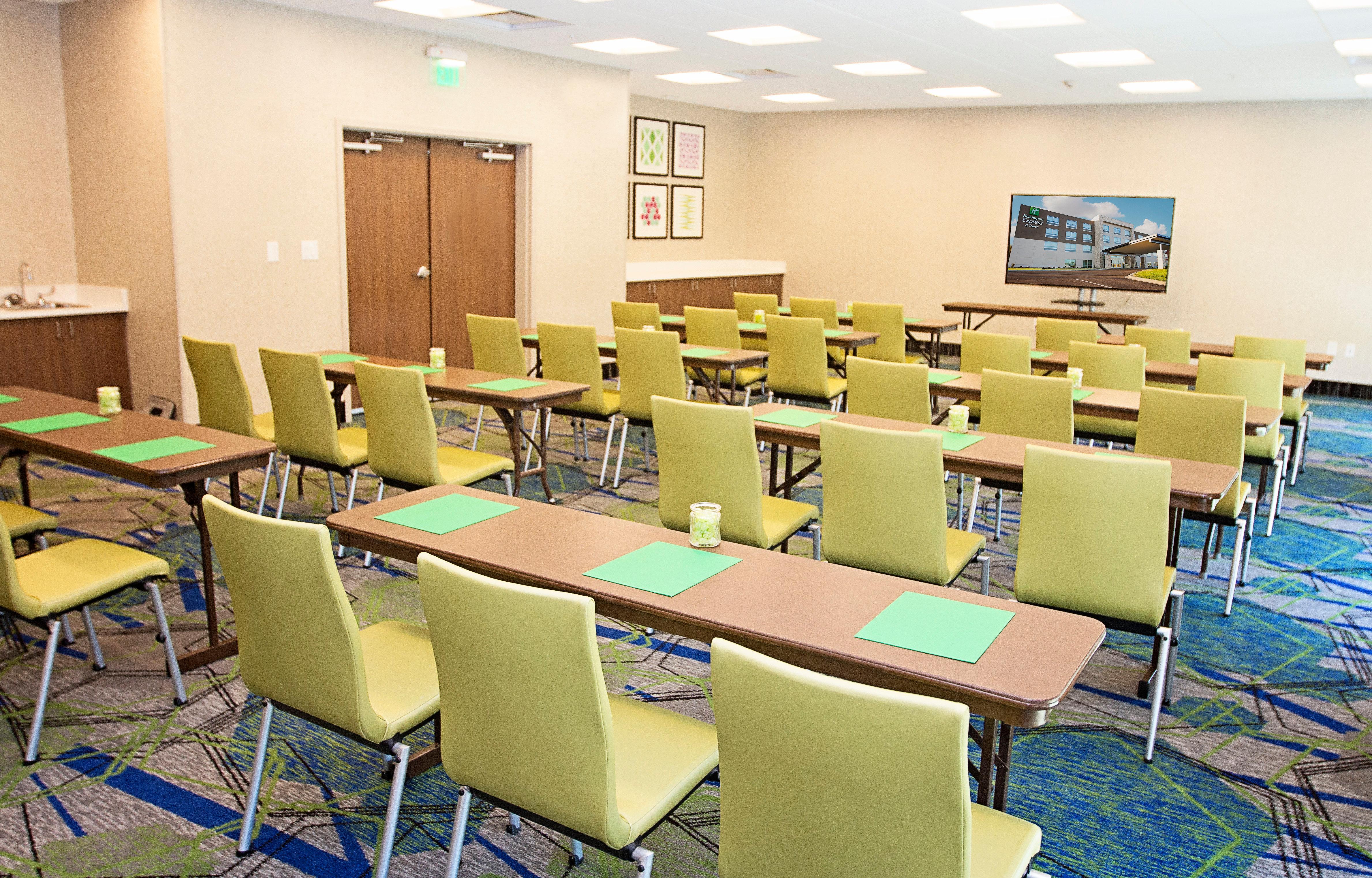 Holiday Inn Express & Suites Greenwood Mall By Ihg Ngoại thất bức ảnh