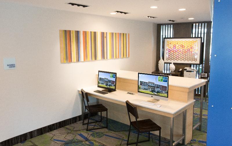 Holiday Inn Express & Suites Greenwood Mall By Ihg Ngoại thất bức ảnh